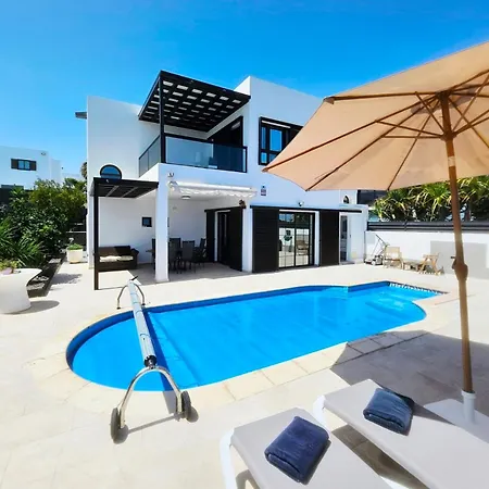 Oceano Y Lava Villa Costa Teguise